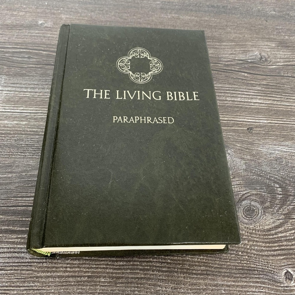 The Living Bible Paraphrased 1973 Tyndale Hardcover Christian Study Book